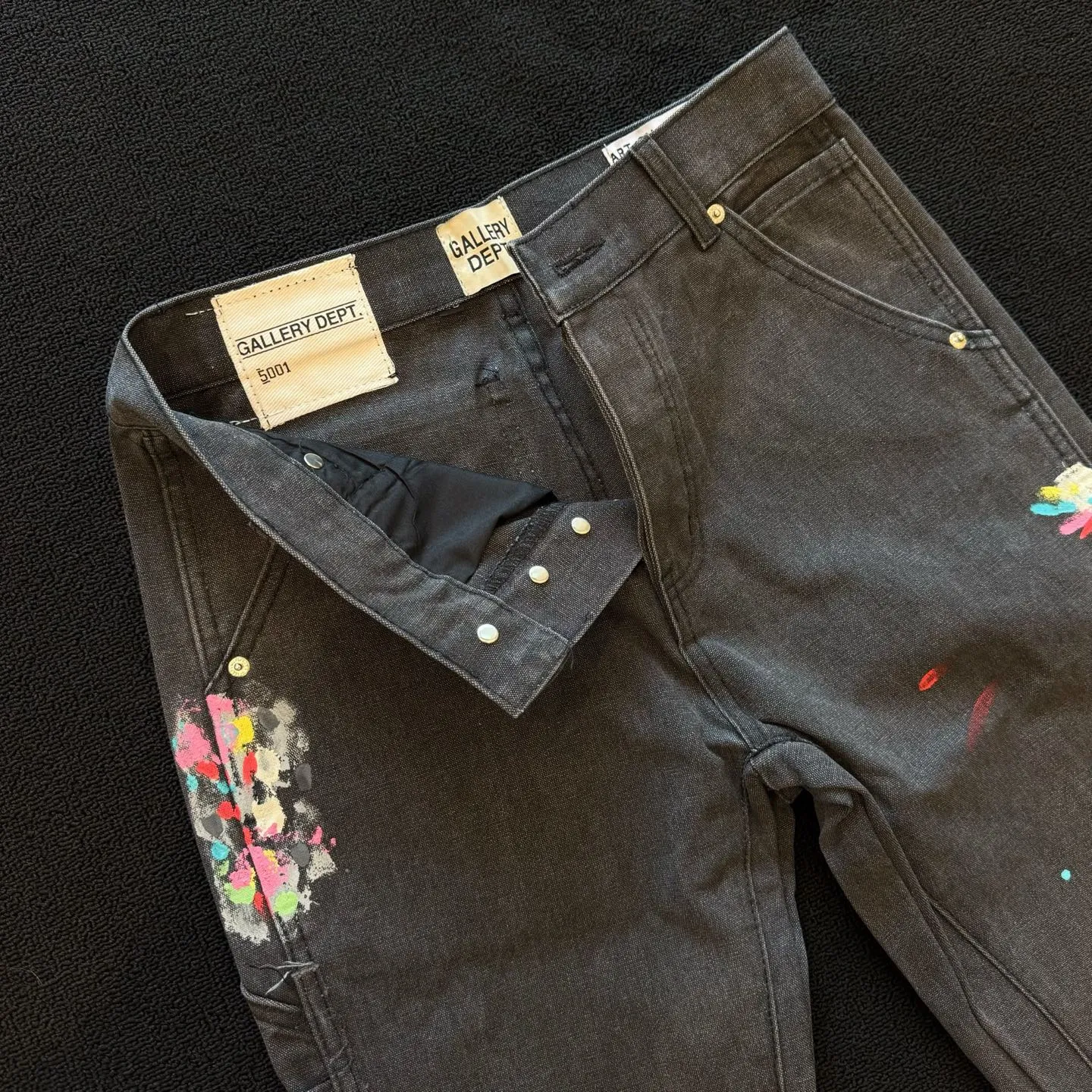 New P250 model number: D381 GALLERY DEPT classic simple washed gray spliced bootcut jeans SIZE#28 30 32 34 36 Size reference #28 waist 71 hips 96 pants length 101 30 waist 76 hips 101 pants length 103 32 waist 81 hips 106 pants length 105 34腰围86臀围111裤长107 36腰围91臀围116裤长109